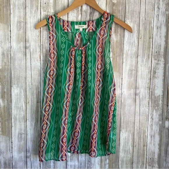 Umgee Green Aztec Sleeveless Blouse - Picture 2 of 6